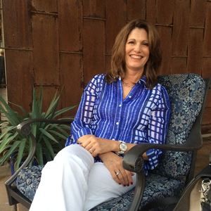 Meet your Posher, Joni